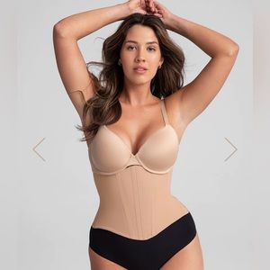 HONEYLOVE WAIST CINCHER, SIZE 3x. NEW WITH TAGS.